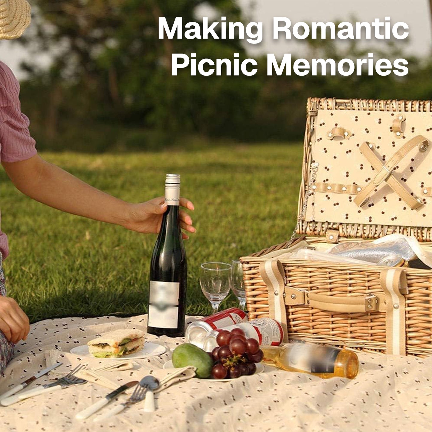 BN-LINK Wicker Picnic Basket for 2, Picnic Basket with Waterproof Blanket & Insulated Liner,Willow Hamper for Picnic, Camping,Travel, Natural